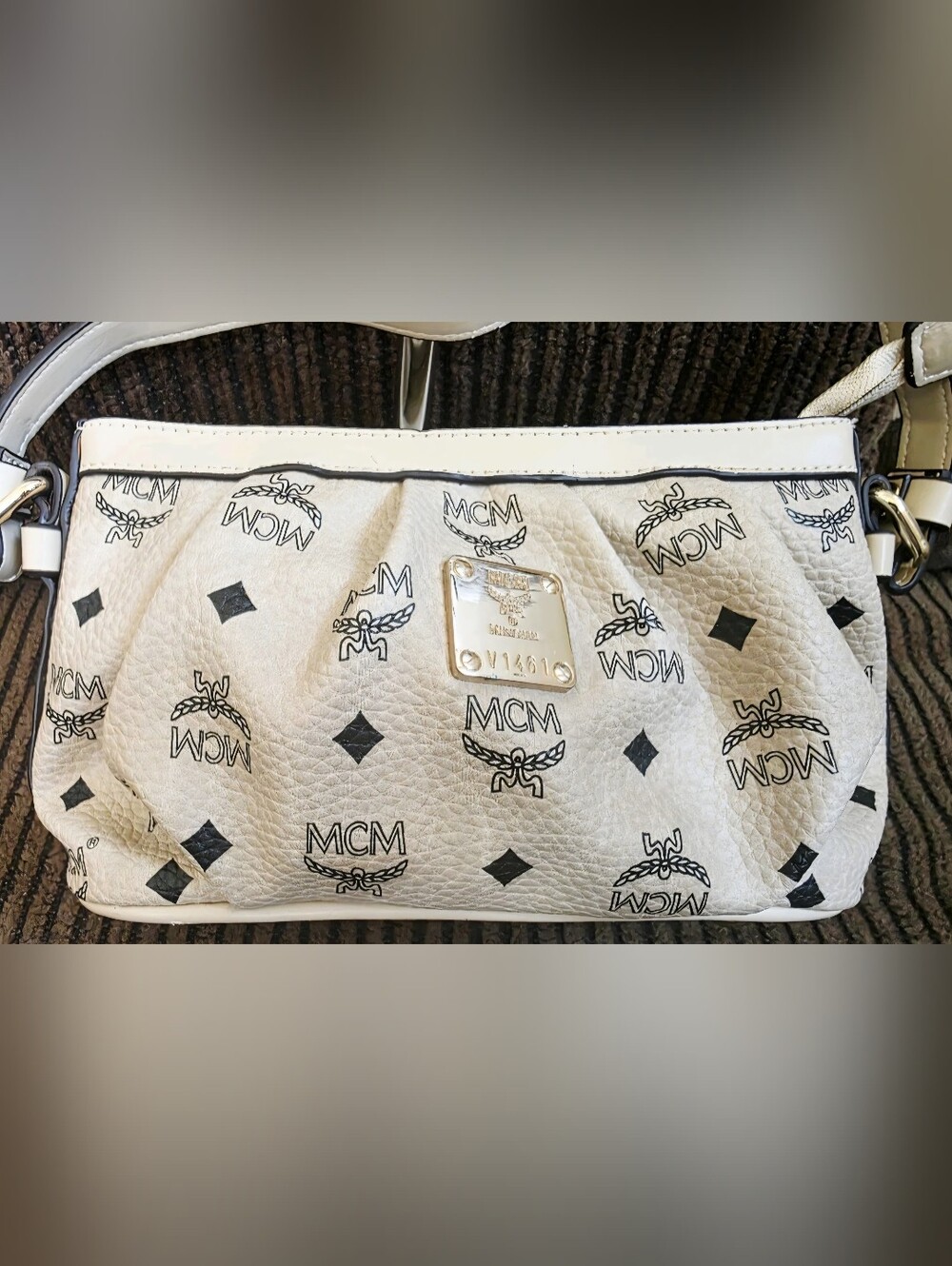 Small Creamy Bag - Picture 3 of 9
